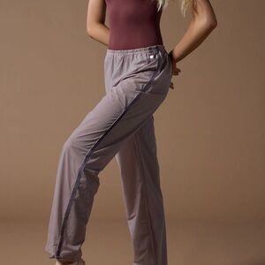 Women's Mauve Pants